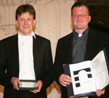Dipl.-Ing. Stefan Wolfrum (Ingenieurbüro Wolfrum) und Bauherr Dr. Dirk Witthaut. Foto: Bayerische Ingenieurekammer-Bau / Hauk Dipl.-Ing. Stefan Wolfrum (Ingenieurbüro Wolfrum) und Bauherr Dr. Dirk Witthaut. Foto: Bayerische Ingenieurekammer-Bau / Hauk