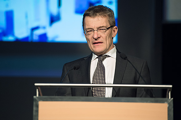 Dipl.-Ing.Univ. Helmut Sch�tz