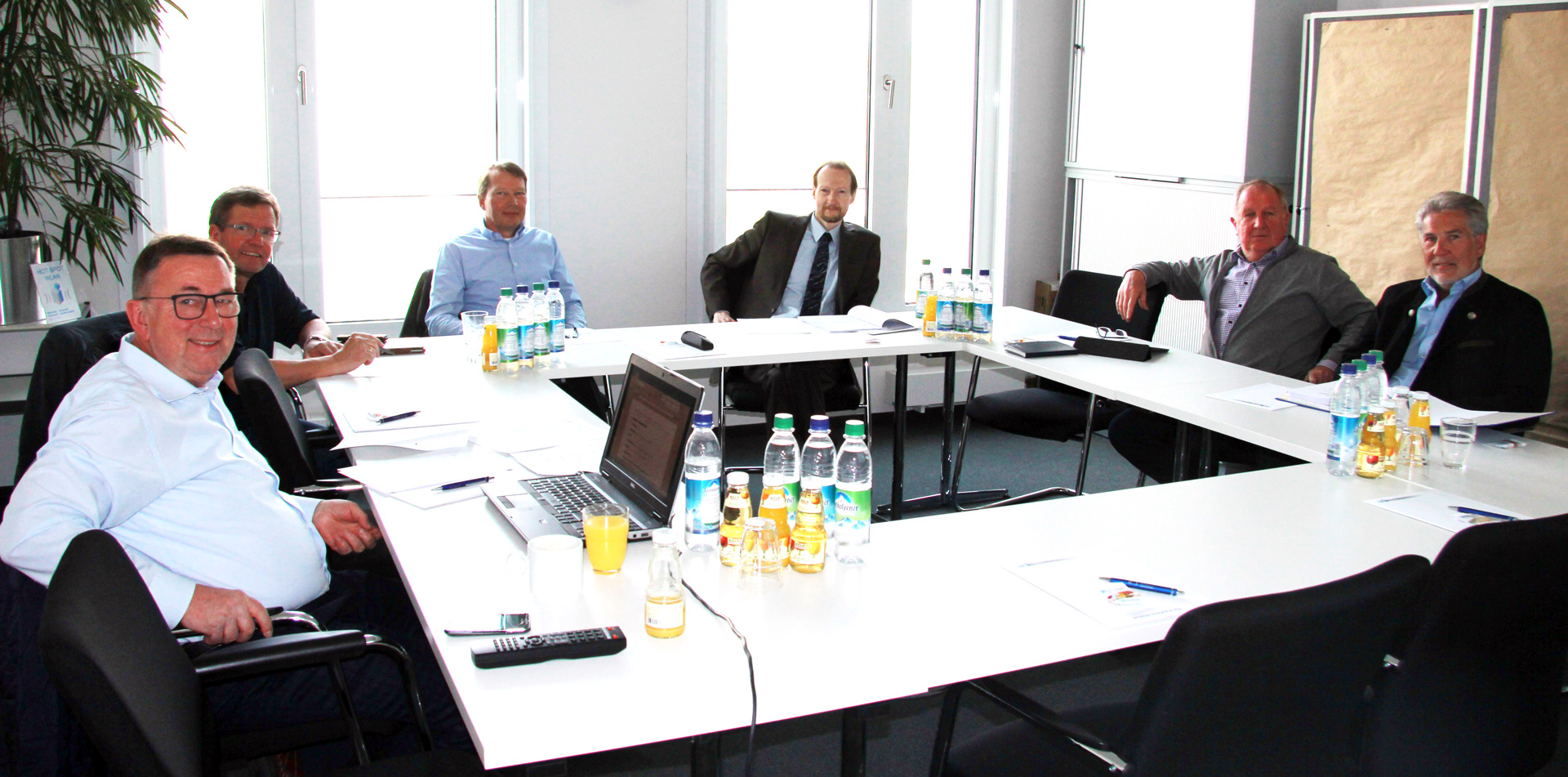 Arbeitskreis Muster-Arbeitsvertr�ge