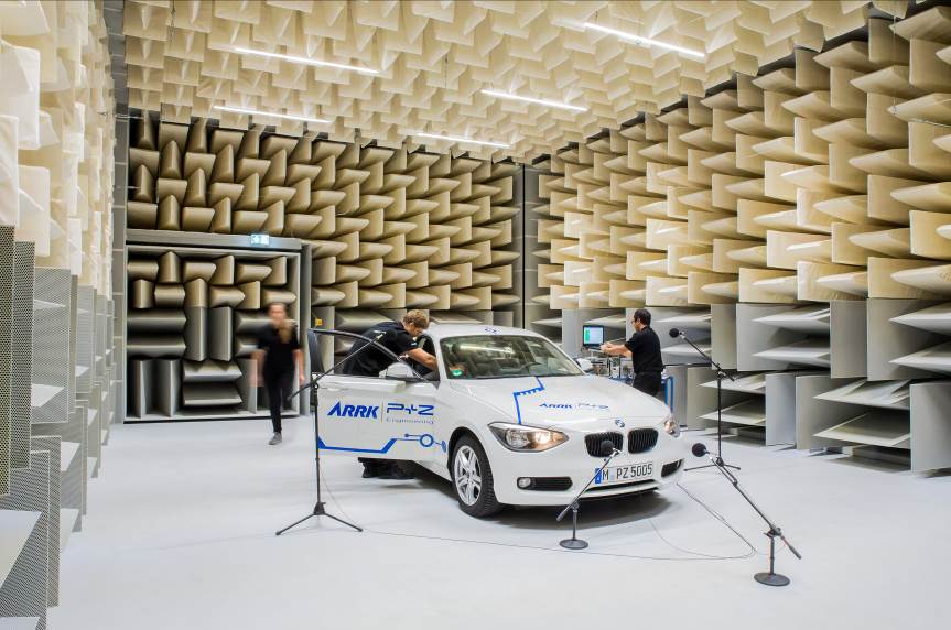 ARRK Engineering - Semi-Freifeldraum