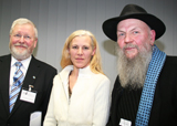 Pr�sident Dr.-Ing. heinrich Schroeter, K�nstlerin Gisela heide und Klaus von Gaffron, der in die sehenswerten Werke einf�hrte. Foto: Bayerische Ingenieurekammer-Bau / Alexander Hauk