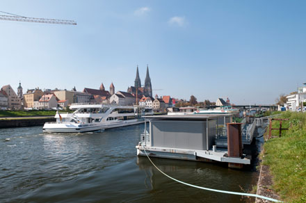 2. Preis: Neuerrichtung der Schiffsanlegestelle f�r die Regensburger Kristallflotte 